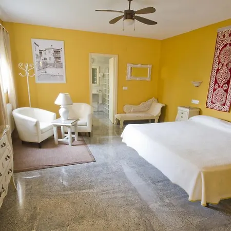 Guest house Nueva Andalucia